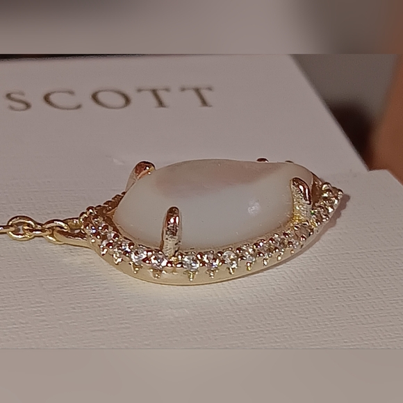 Kendra Scott Tansy Pendant Necklace Yellow Gold Plated Ivory Mother-of-Pearl💛 - Picture 4 of 11